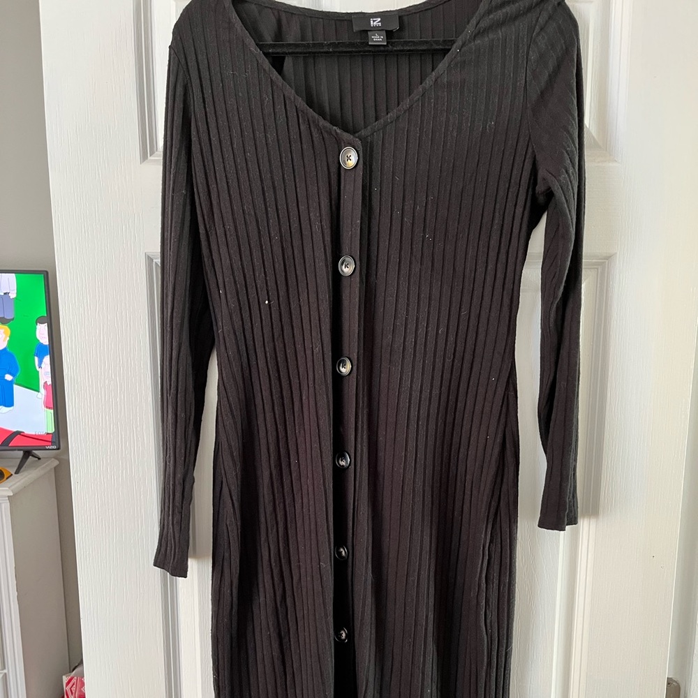 MIDI length black dress IZ Byer